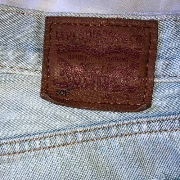 Levi 501 shorts - Picture 3 of 5